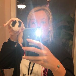 Meet your Posher, Anna